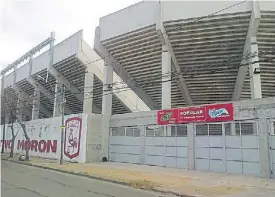  ??  ?? Vacío. El estadio Nuevo Urbano del Gallito, sin actividad desde marzo.