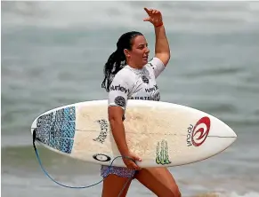  ??  ?? Tyler Wright’s win in Hawaii featured an unusually exuberant celebratio­n.