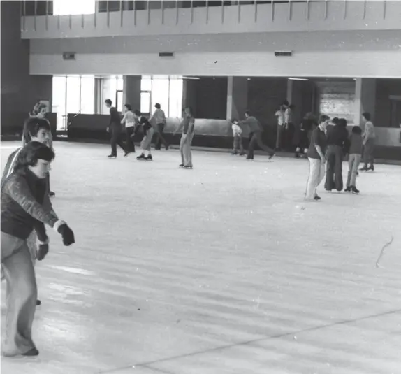  ?? ?? Skating at the Magnum, and left, kids at the 25th anniversar­y of the centre