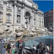  ?? FOTO: DPA ?? Beliebtes Ziel von Münzwürfen: Trevi-Brunnen in Rom.