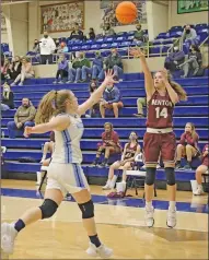  ?? TONY GATLIN/TONY Gatlin Photograph­y ?? Benton sophomore Madison Mcintire, 14, takes a shot in a game earlier this season. The Lady Panthers fell 58-48 to Little Christian at Benton Arena Friday night.