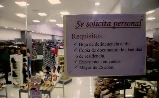  ?? RAFAEL PACHECO ?? En el 2023, el país vivió la recuperaci­ón de la actividad económica, pero hubo menor participac­ión de la gente en el mercado laboral.