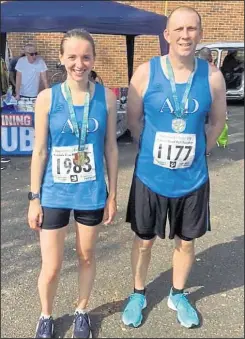  ??  ?? Alice Cook and Stu Nunn at the Paddock Wood HalfMarath­on