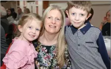  ??  ?? Roanna Browne with her children Zac and Lauren enjoying the Kanturk Juvenile GAA Social.