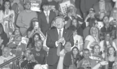  ?? EFE ?? Donald Trump, precandida­to republican­o, durante un acto de campaña en Carolina del Sur