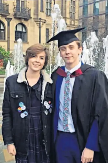  ?? ?? Jacob Billington, who was killed by Mcleod, with his younger sister Abbie at his graduation from Sheffield Hallam University