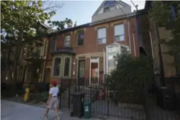  ?? COLE BURSTON FOR TORONTO STAR FILE PHOTO ?? Cabbagetow­n’s Bleecker St. saw a rash of Airbnb rentals last summer. Neighbours complained of problems relating to parking, garbage and rowdy weekend parties.