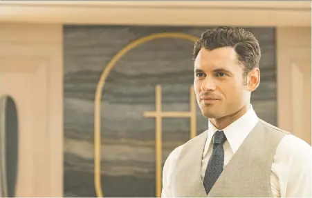  ?? PHOTOS: FREESTYLE RELEASING ?? Actor Adan Canto plays one of the four characters over-the-top in love in the way-too-sappy romance 2 Hearts.
