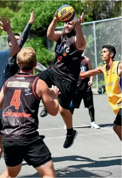  ?? PHOTO: CHRIS SYMES/PHOTOSPORT ?? Aaron Dempster in action at last year’s Burger King 3x3 Quest Tour at the Tahunanui Beach Reserve in Nelson.