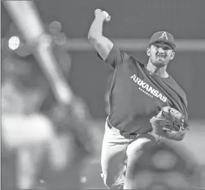  ?? CRAVEN WHITLOW/NATE Allen Sports Service ?? Arkansas pitcher Connor Noland throws a pitch in a 4-2 loss to the Oklahoma Sooners Friday in a fall exhibition at Baum-walker Stadium in Fayettevil­le.