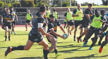  ?? Picture: JASON O’BRIEN ?? The Stormers Super Rugby team train at the BLK Performanc­e Centre at Runaway Bay yesterday.