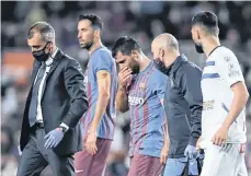  ?? /GETTY IMAGES. ?? Sergio Agüero podría haber jugado su último partido como profesiona­l debido a la arritmia cardíaca.