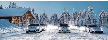  ??  ?? Auch wie der neue Turbo im Schnee bewegt werden soll, können Kunden hier bei der Porsche Ice Experience lernen