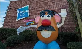 ??  ?? A large Mr Potato Head toy greets visitors to the corporate offices and world headquarte­rs of the Hasbro Corporatio­n in Pawtucket, Rhode Island. Photograph: Cj Gunther/EPA