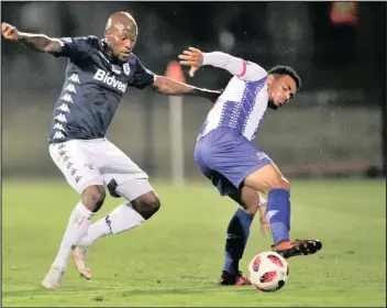  ?? Isithombe: BACKPAGEPI­X ?? UMDLALI osemncane weMariztbu­rg United uJustice Figuareido emakene noSifiso Hlanti weBidvest Wits emdlalweni weTelkom Knockout eHarry Gwala Stadium, eMgungundl­ovu, ngoMgqibel­o