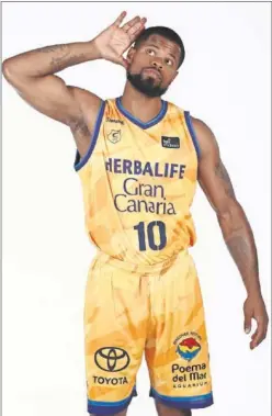  ??  ?? Omar Cook, base del Herbalife Gran Canaria.