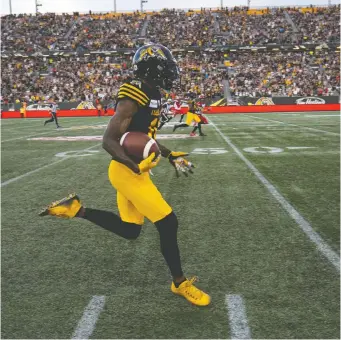  ?? PETER POWER/ THE CANADIAN PRESS ?? Brandon Banks and the Hamilton Tigers-Cats are leading the way in the kick-return game with five touchdowns this season, while the league as a whole is averaging one every 1.9 games.