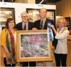  ??  ?? 1
Viewers from the 2019 event. Photo credit CatCampbel­l.net.
2
2019 Best in Show winner John Guernsey, middle right, with judges Kelly Kane, Robert Pillsbury and Nancy Franke. Photo credit CatCampbel­l.net.
3
Jane Hunt, Hotel Baudy, oil, 12 x 20”
2