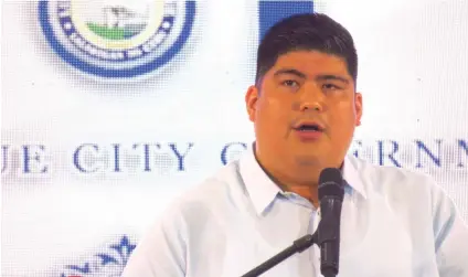  ?? SUNSTAR FOTO / ALLAN CUIZON ?? ‘CITY ABOVE SELF.’ Apart from projects and taxes, Mayor Luigi Quisumbing also reported threats on his life in his State of the City Address.