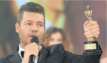  ??  ?? Tinelli. El gran ausente. Está de viaje y avisó que no irá a la gala.