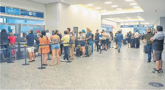  ?? ?? Aun no recuperó. Hoy Aerolíneas Argentinas transporta el 88% de los pasajeros en relación a la prepandemi­a.