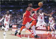  ?? VAUGHN RIDLEY/GETTY IMAGES ?? Raptors guard Delon Wright had an impressive debut to the NBA season Thursday in a 117-100 win over Chicago.
