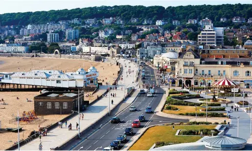  ??  ?? Elevated view of the promenade and sea front of Westonsupe­r-mare