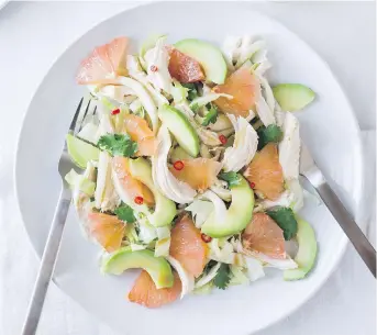 ??  ?? Avocado and grapefruit winter salad calls for lean roasted chicken.