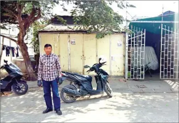  ?? LICADHO ?? Poipet commune resident Chhang Heng worries that he may be forced off his land to make room for a road renovation.