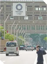  ?? FOTO: AFP ?? A pesar de la situación insisten que los JO se harán de acuerdo al programa. /