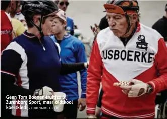  ?? FOTO SIGFRID EGGERS ?? Geen Tom Boonentrui­tjes bij Zurenborg Sport, maar oldskool koerskledi­j.