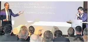  ?? FOTO: SAN ?? Giovanni Malaponti (rechts) bei der Tagung in Düsseldorf, hier mit dem Moderator der Veranstalt­ung, Christian Thorun.