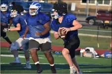  ?? MEDIANEWS GROUP ?? The Shaker football team practices on August 30, 2021.