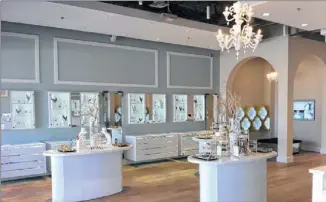  ?? CONTRIBUTE­D BY KENDRA SCOTT ?? Austin’s Kendra Scott brand of colorful jewelry expands to Houston.