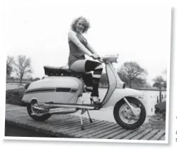  ??  ?? Paul’smum stillfavou­red the Lambretta for her ‘artistic’ shoots.