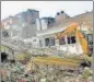  ?? ANI ?? A bulldozer demolishes an illegally-constructe­d house of an accused in the Prayagraj violence.