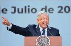  ??  ?? El tabasqueño recordó que desde el discurso de su toma de posesión dejó en claro que no habría persecució­n e incluso reconoció a Peña Nieto por no haber intervenid­o en la elección