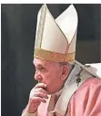  ?? FOTO: TIZIANA FABI/DPA ?? Papst Franziskus soll die Antwort gutgeheiße­n haben.