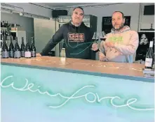  ?? RP-FOTO: GAA ?? Michail Golzarandi und Alexander Breivogel haben einen neuen Weinforce-Standort in Bilk gefunden.