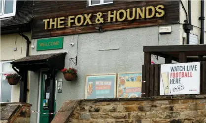  ??  ?? The Fox & Hounds pub in Batley, West Yorkshire, has closed after a customer tested positive for coronaviru­s. Photograph: Jason Cairnduff/ Reuters
