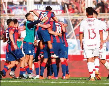  ?? FOTOBAIRES ?? DE BOEDO VENGO. San Lorenzo hizo el gol a los dos minutos y después controló el desarrollo.