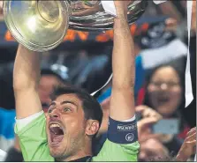  ?? FOTO: SIRVENT ?? La Décima Casillas levantó su única Champions como capitán