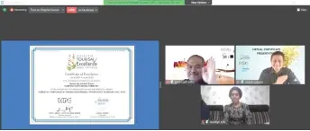  ??  ?? A screen grab of the the virtual certificat­e presentati­on.