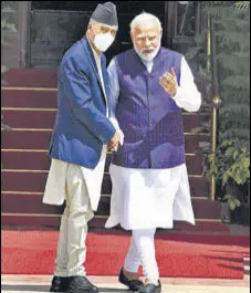  ?? ARVIND YADAV/HT ?? Prime Minister Narendra Modi with his Nepalese counterpar­t Sher Bahadur Deuba, in New Delhi on Saturday.