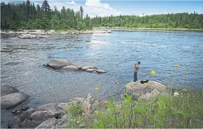  ?? TODD KOROL/TORONTO STAR FILE PHOTO ?? A survey is painting a grim picture of Grassy Narrows First Nation’s health and the role that industrial mercury pollution has played.