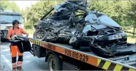  ??  ?? Destruição do carro mostra a violência do acidente mortal