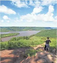  ?? CHELSEY LEWIS / MILWAUKEE JOURNAL SENTINEL ?? Trails at Perrot State Park lead to the top of Brady's Bluff, with views of the Mississipp­i River and Trempealea­u Mountain.