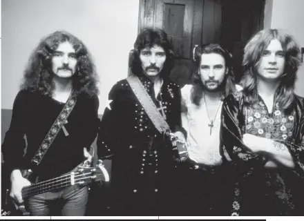  ?? ?? Da sinistra: Geezer Butler, Tony Iommi, Bill Ward e Ozzy Osbourne. La copertina di TECHNICAL ECSTASY è opera della Hipgnosis, realizzata dal grafico George Hardie.