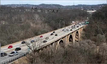  ?? Alexandra Wimley/Post-Gazette ?? The Commercial Street Bridge section of the Parkway East approachin­g the inbound Squirrel Hill Tunnel will be replaced by a new bridge built adjacent to it.