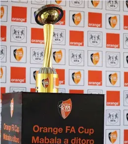  ?? ?? GOLD RUSH... The 2024 Orange FA Cup goes into the last 16 games this weekend